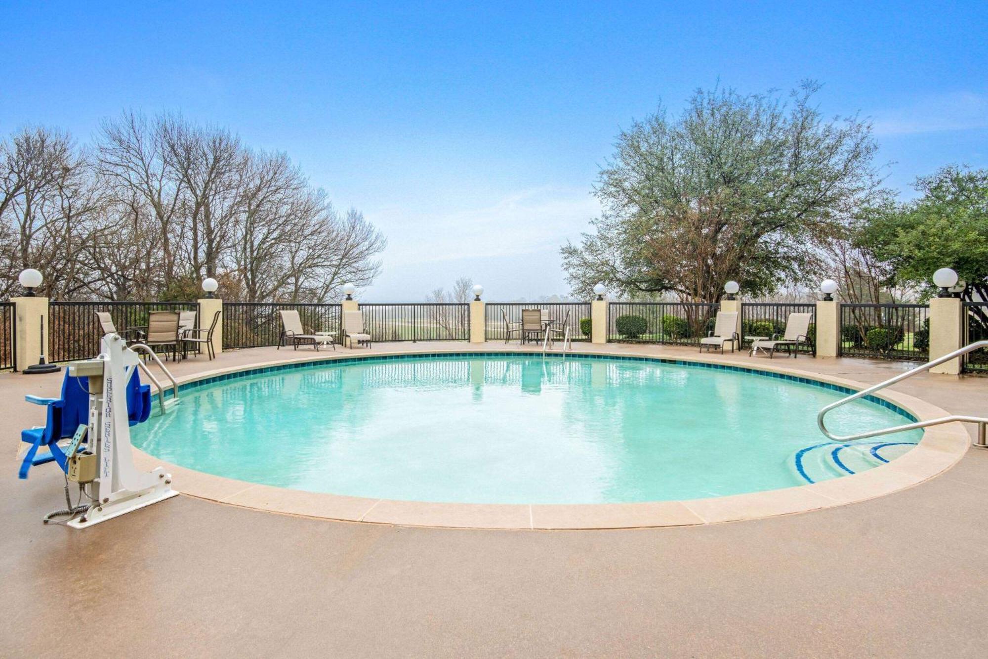 La Quinta By Wyndham Denison - North Lake Texoma Экстерьер фото